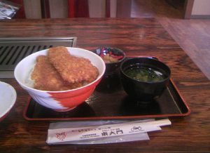 東大門わらじカツ丼